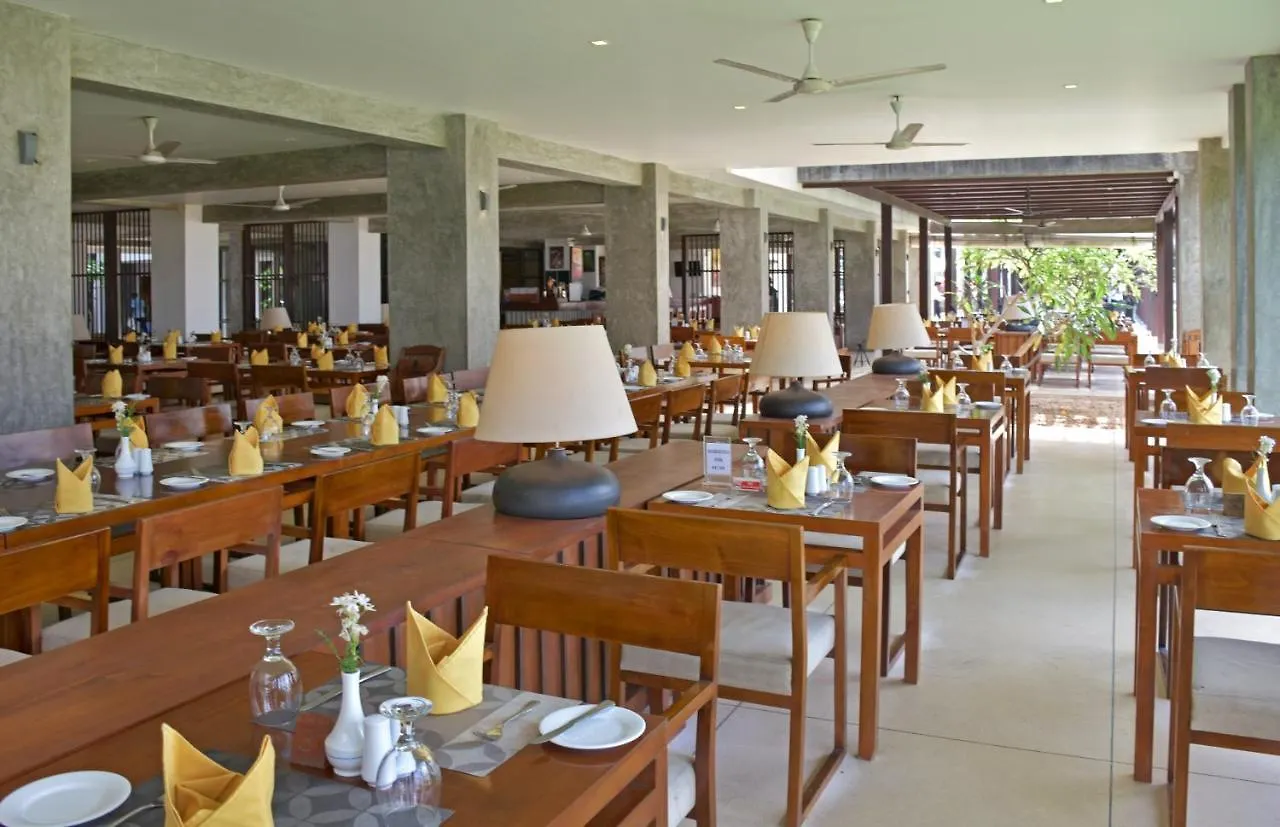 Goldi Sands Hotel Negombo