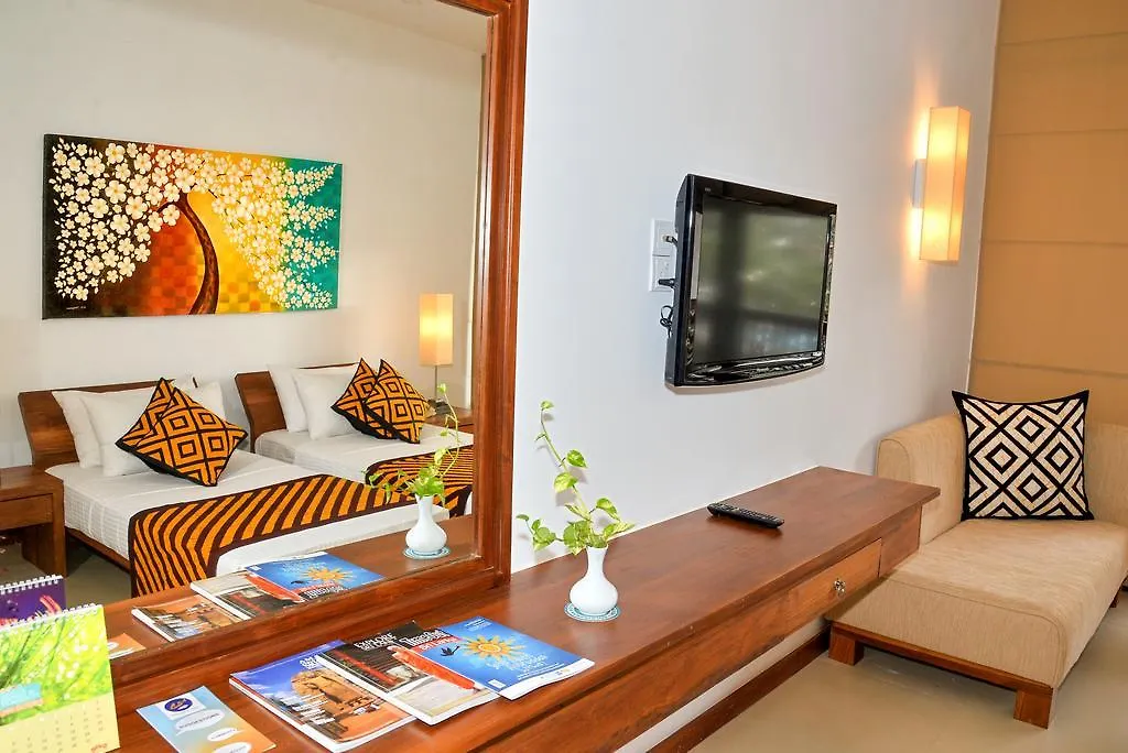 Goldi Sands Hotel Negombo