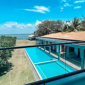 Villa Lagoonscape