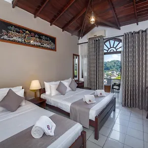 Hotel Ceyloni Residency Kandy